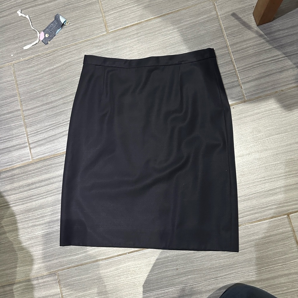 Escada by Margaretha Ley Navy Wool Skirt – Made in Germany, Size 36 - Picture 8 of 8
